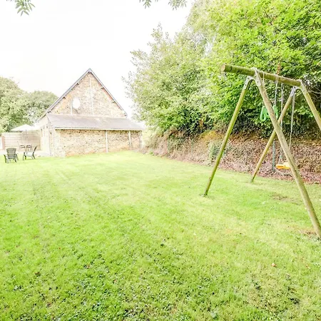 In With Garden, Cleaning Included *